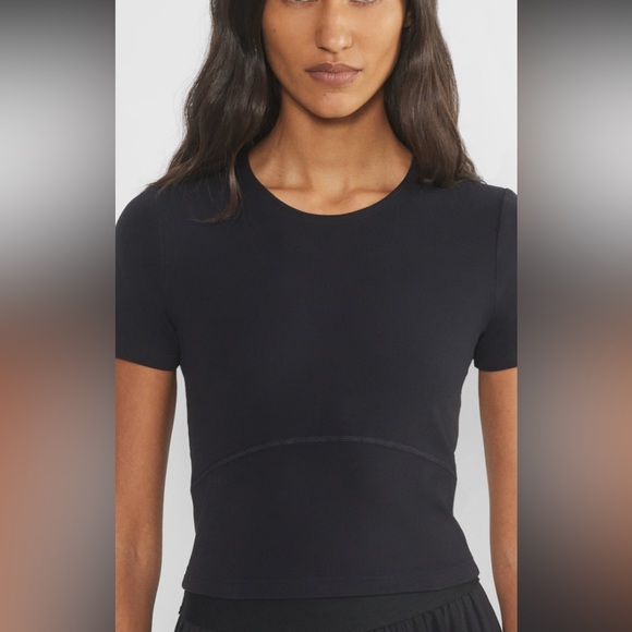 Aritzia Bound T Shirt Sz M - Picture 4 of 9